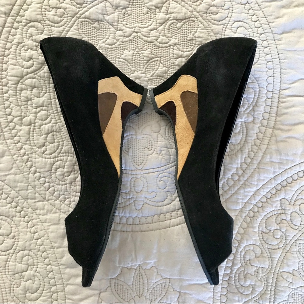 Vaneli Black Suede Peep Toe Wedge 8.5M